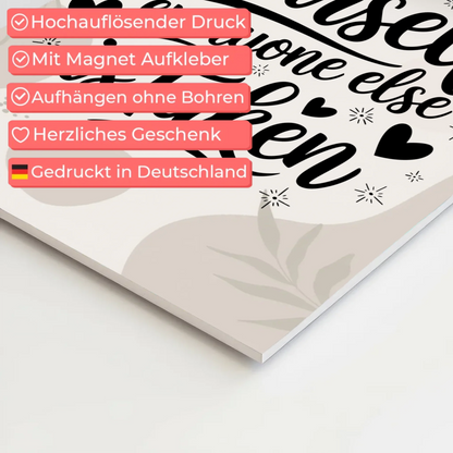 Sprüche Poster Magentisch - Be yourself everyone else is taken