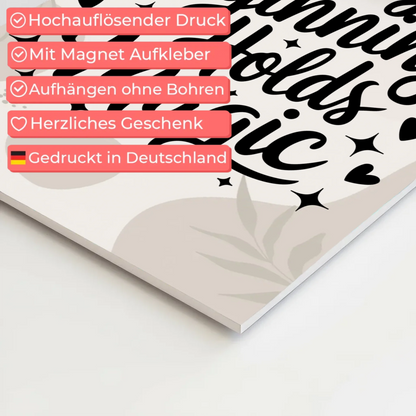 Sprüche Poster Magentisch Every Beginning Holds Magic Fotoboard