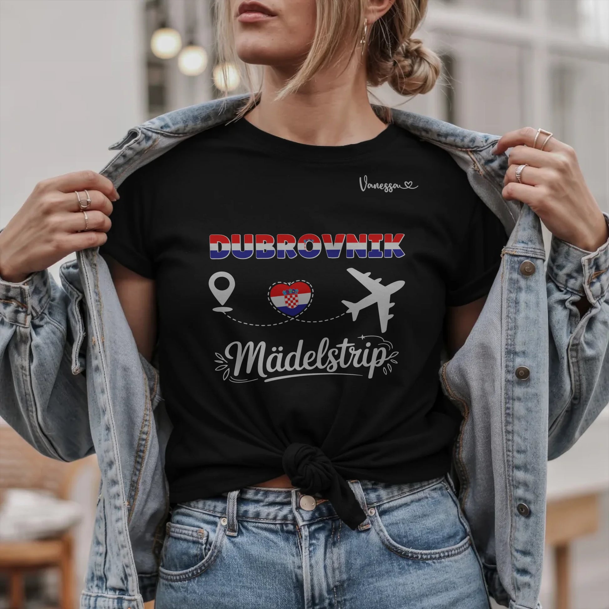 B.02.Damen-T-Shirt-Mockup-Basic-Jeansjacke---2