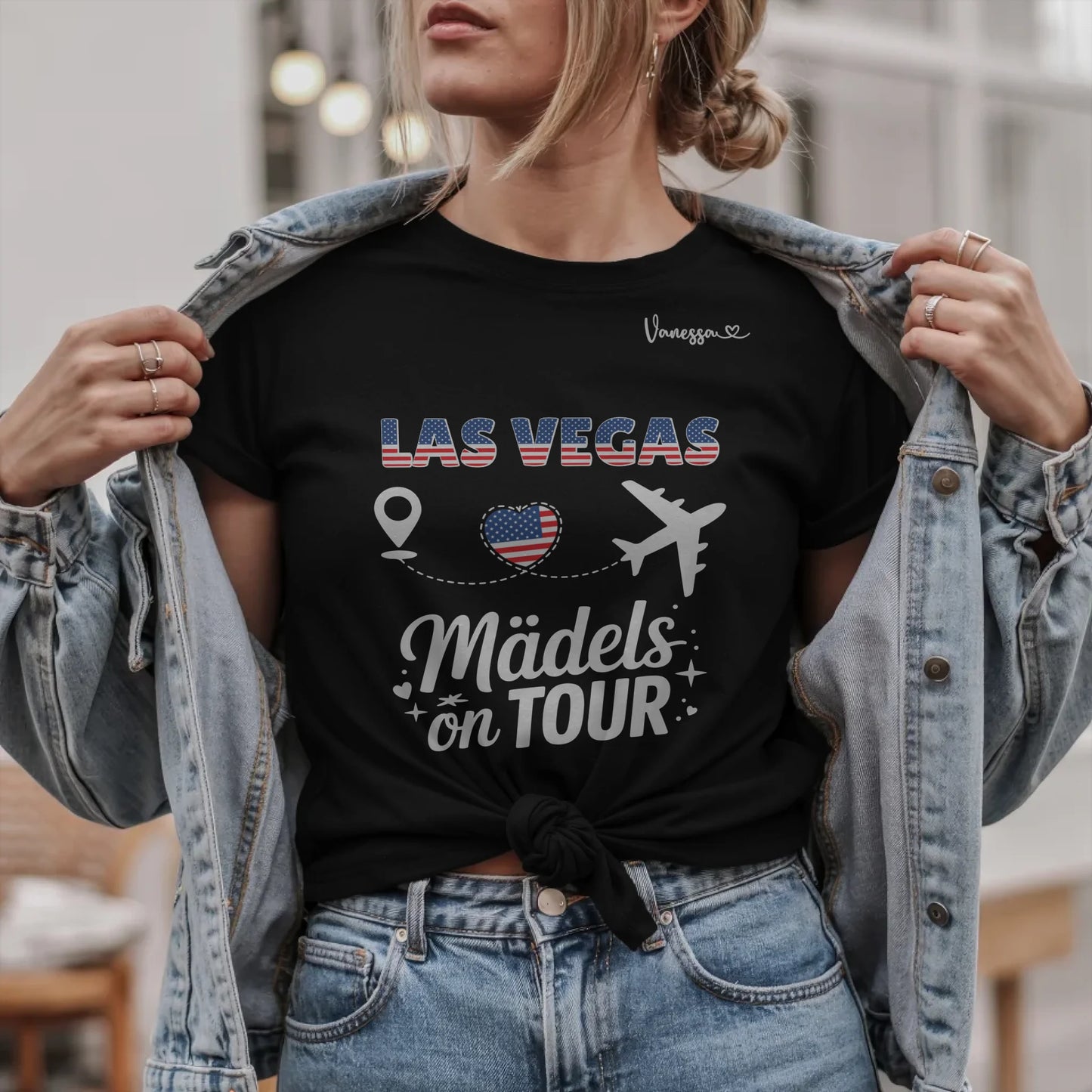 B.02.Damen-T-Shirt-Mockup-Basic-Jeansjacke---2