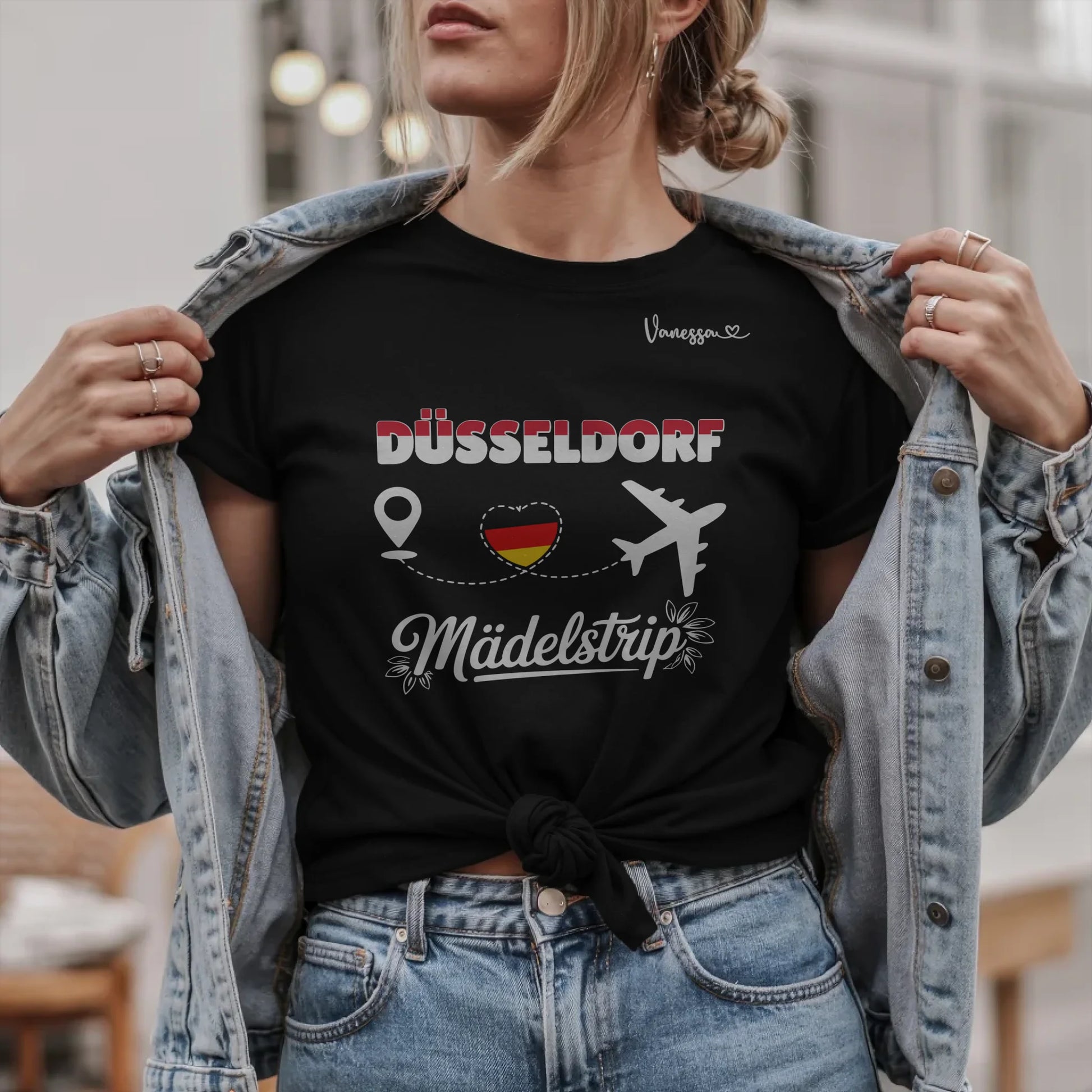 B.02.Damen-T-Shirt-Mockup-Basic-Jeansjacke---2