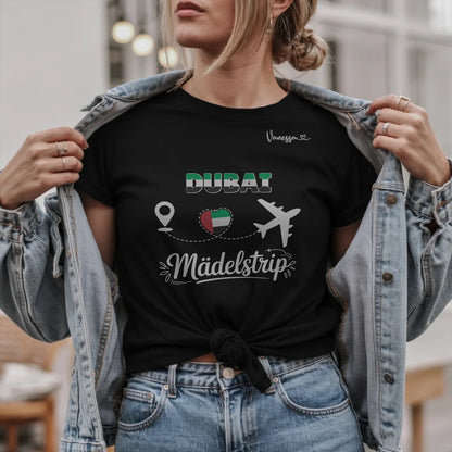 B.02.Damen-T-Shirt-Mockup-Basic-Jeansjacke---2