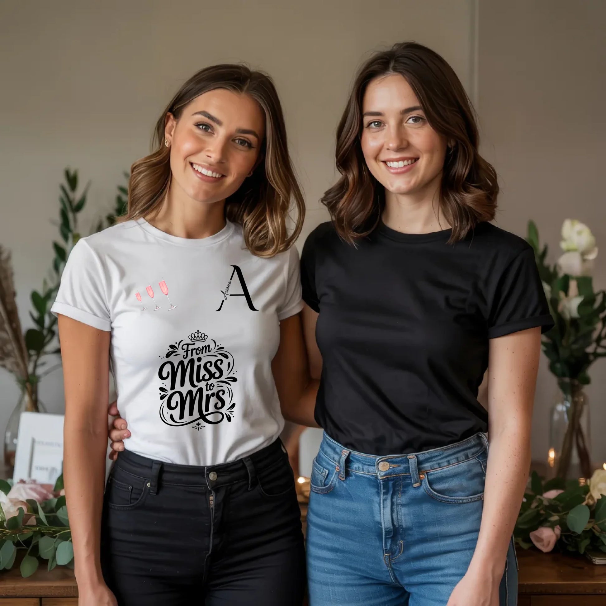 x.01.Schwarzes + Weißes T-Shirt Mockup 2 Frauen JGA