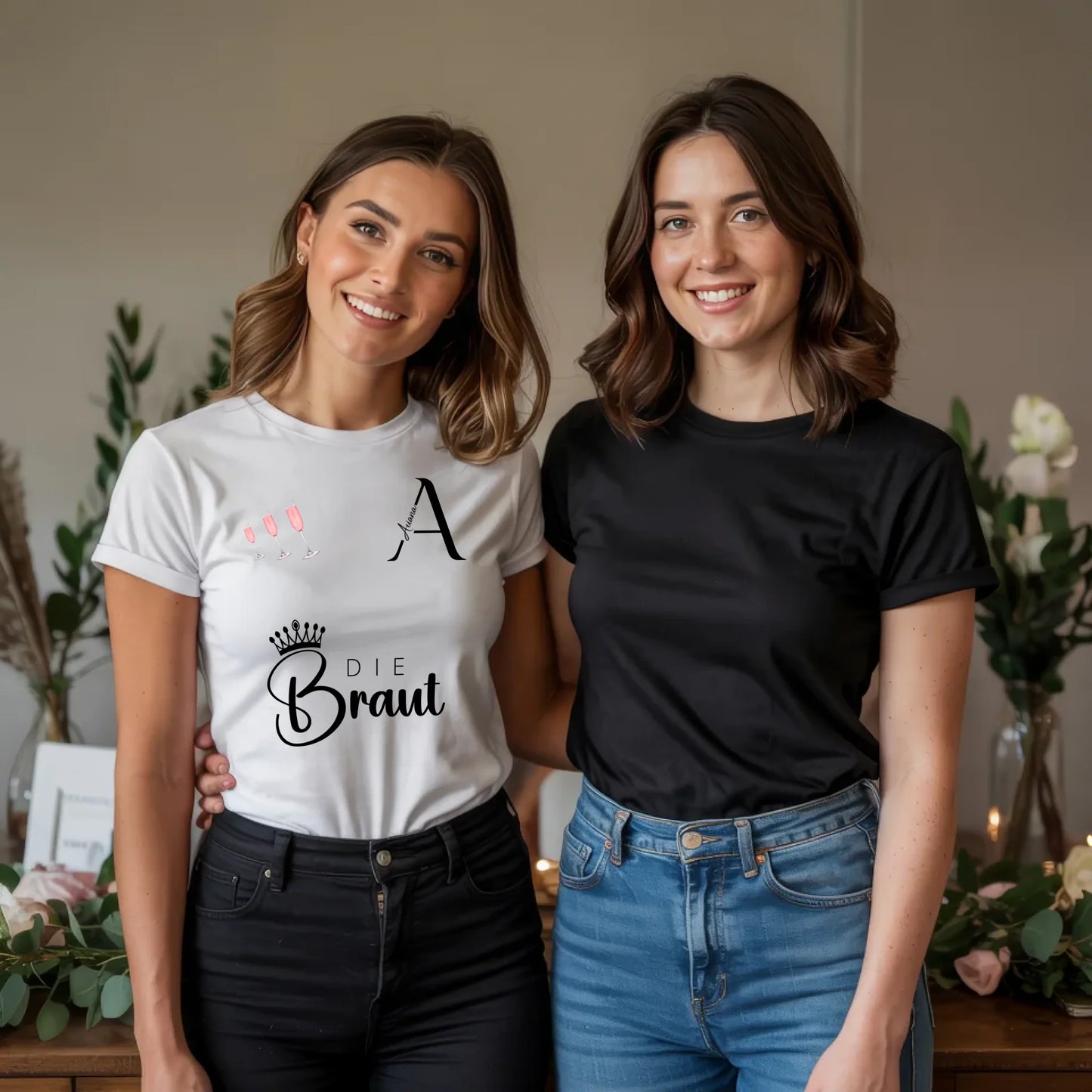 x.01.Schwarzes + Weißes T-Shirt Mockup 2 Frauen JGA