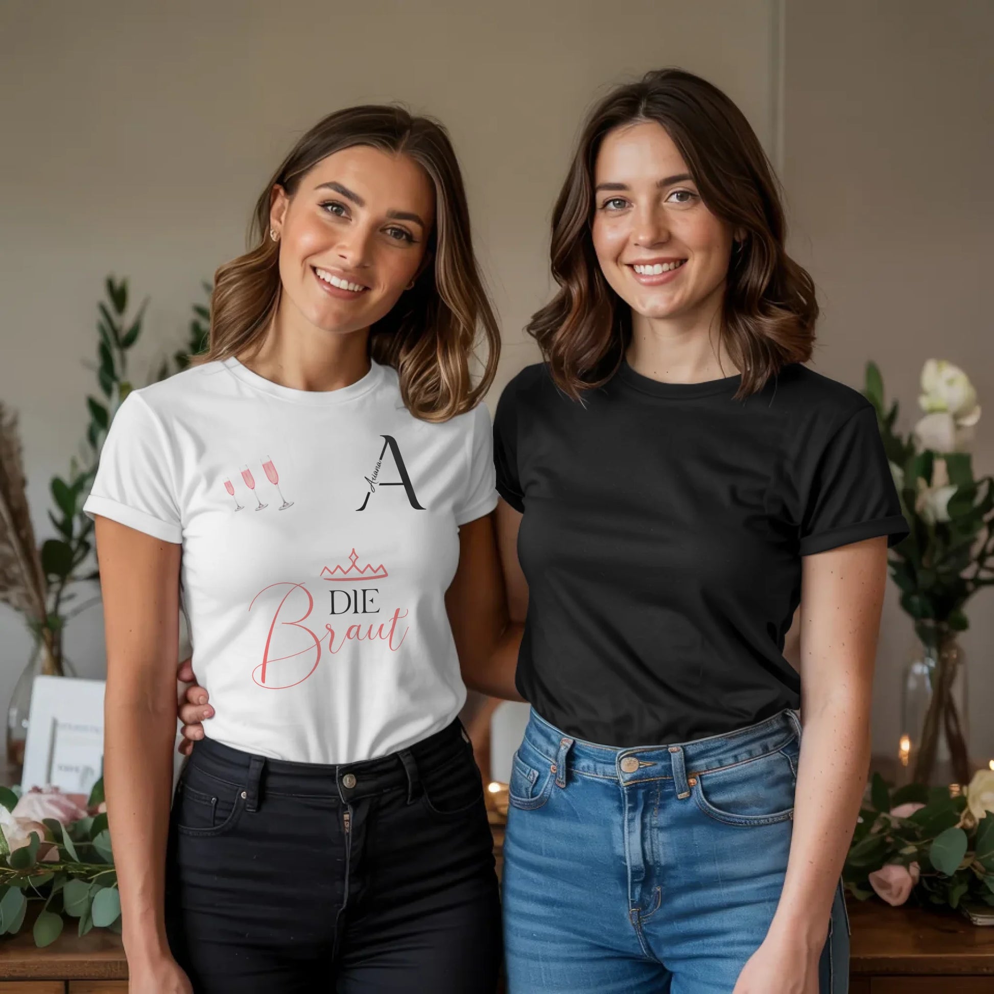 x.01.Schwarzes + Weißes T-Shirt Mockup 2 Frauen JGA