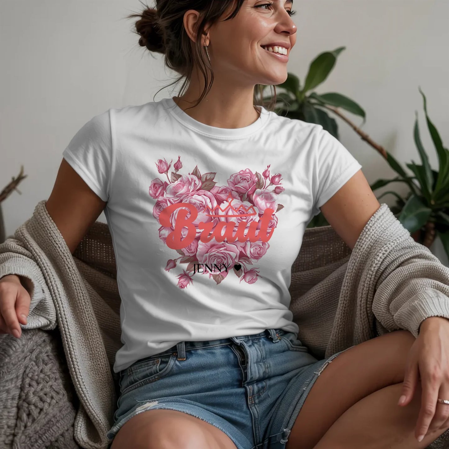 W.02.Damen-T-Shirt-Mockup-Basic-Wohnzimmer-Wolljacke---2