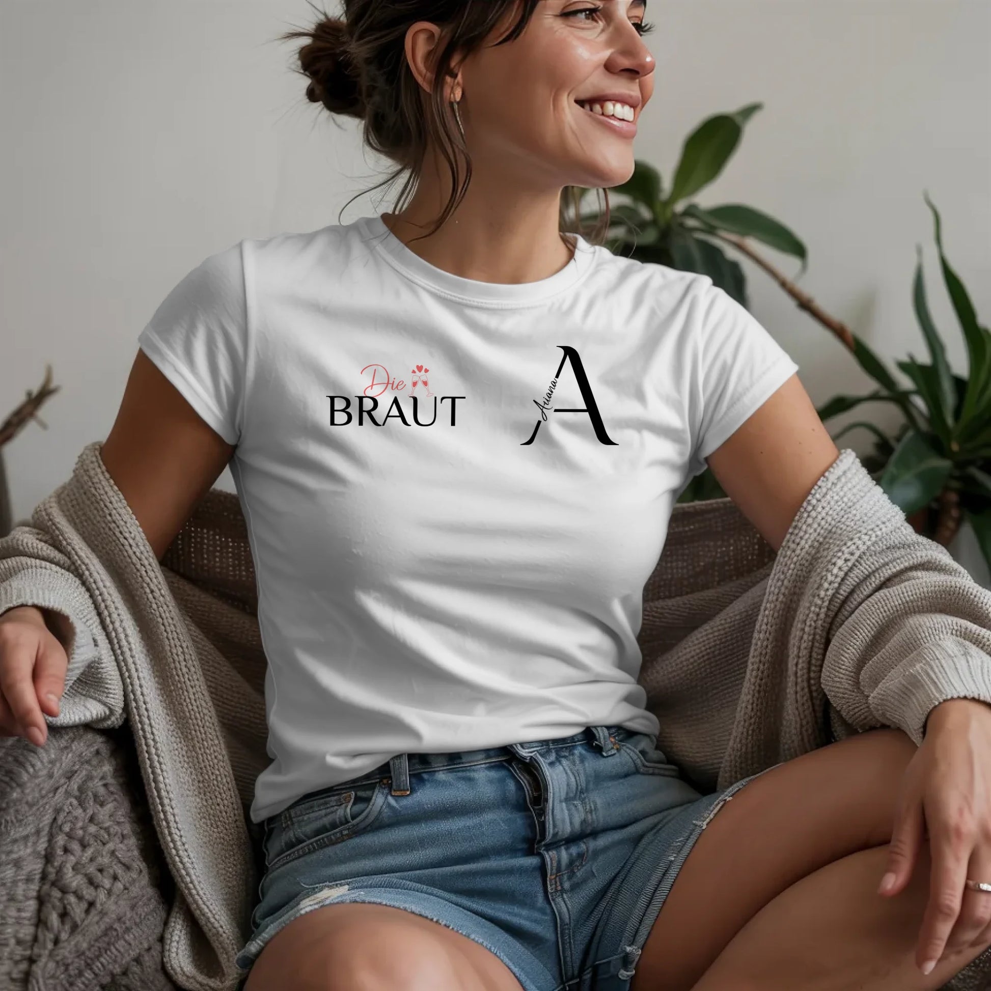 W.02.Damen-T-Shirt-Mockup-Basic-Wohnzimmer-Wolljacke---2