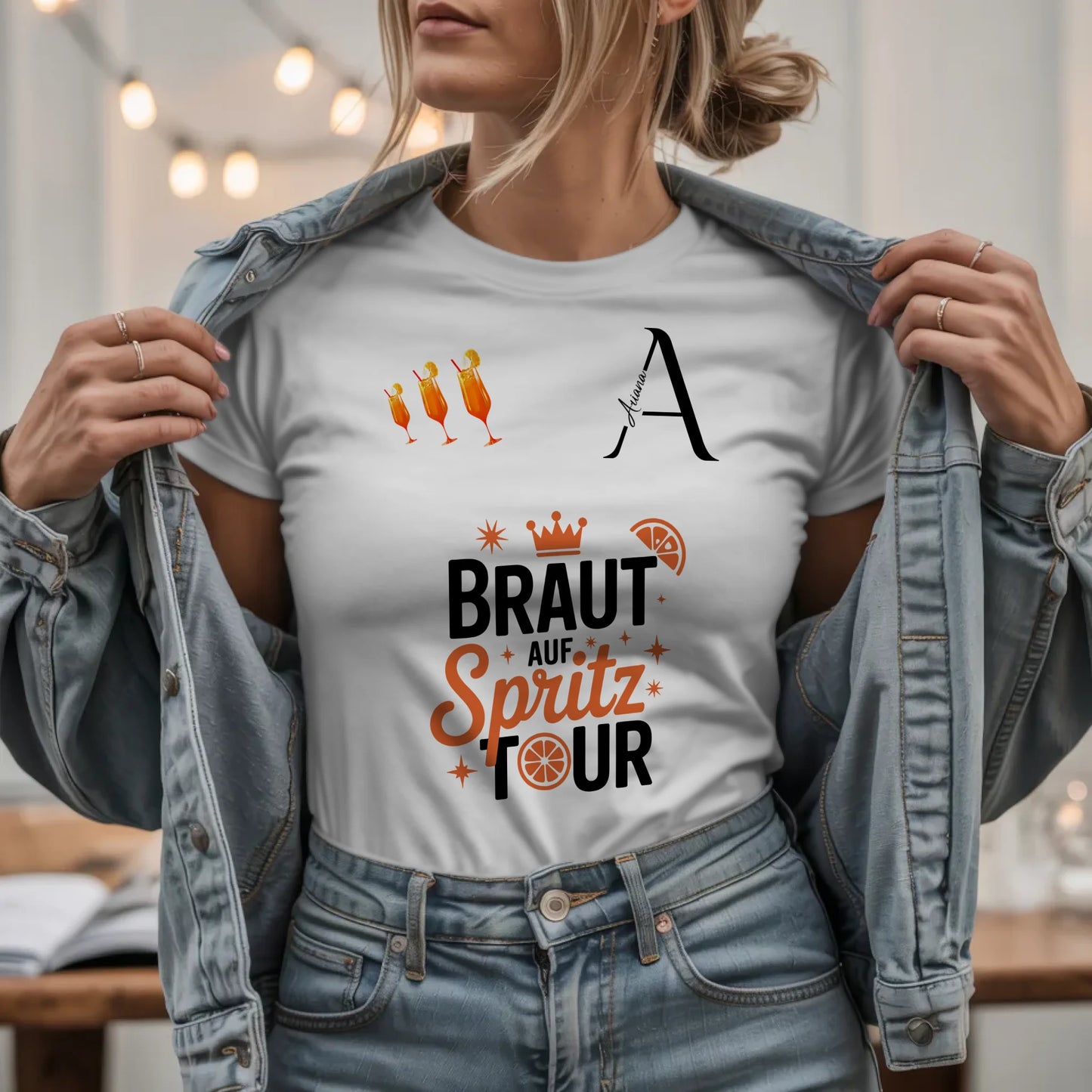 W.03.Damen-T-Shirt-Mockup-Basic HELL mit Jeansjacke