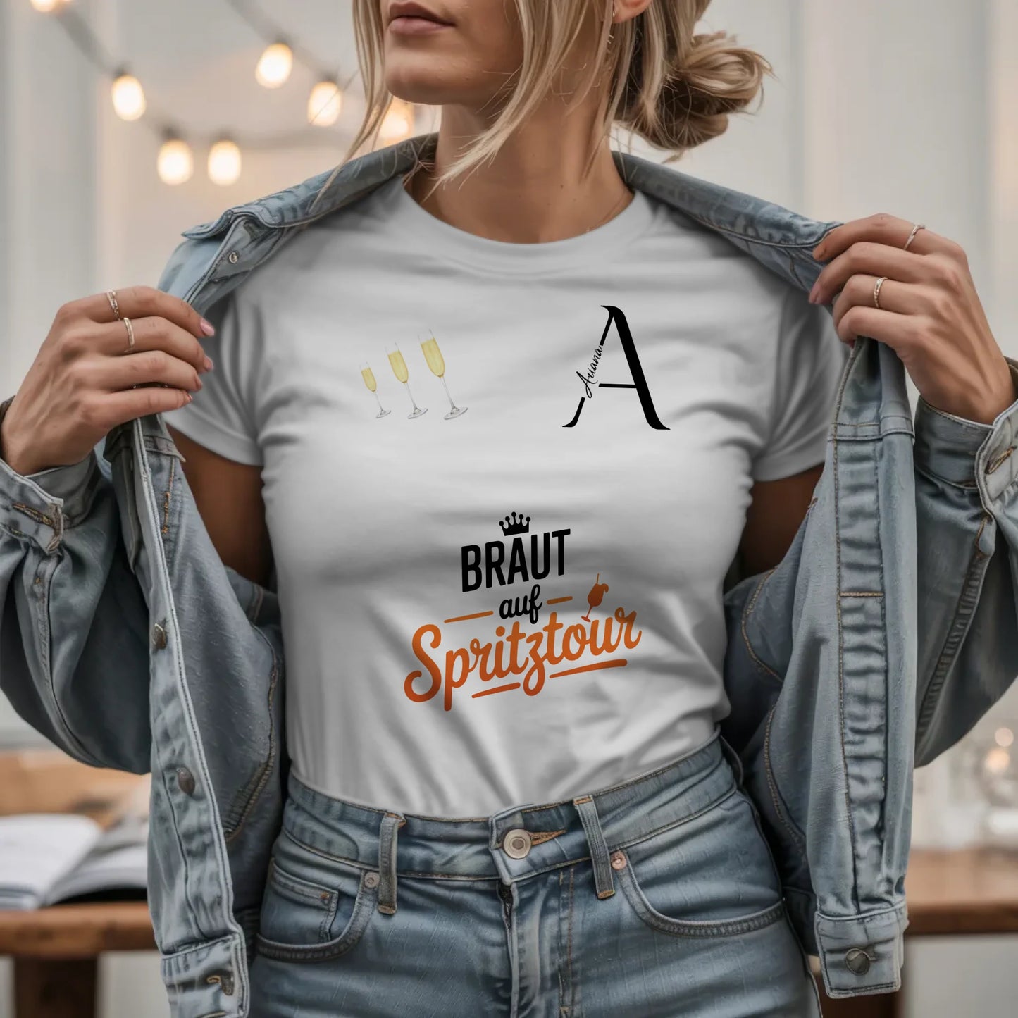 W.03.Damen-T-Shirt-Mockup-Basic HELL mit Jeansjacke