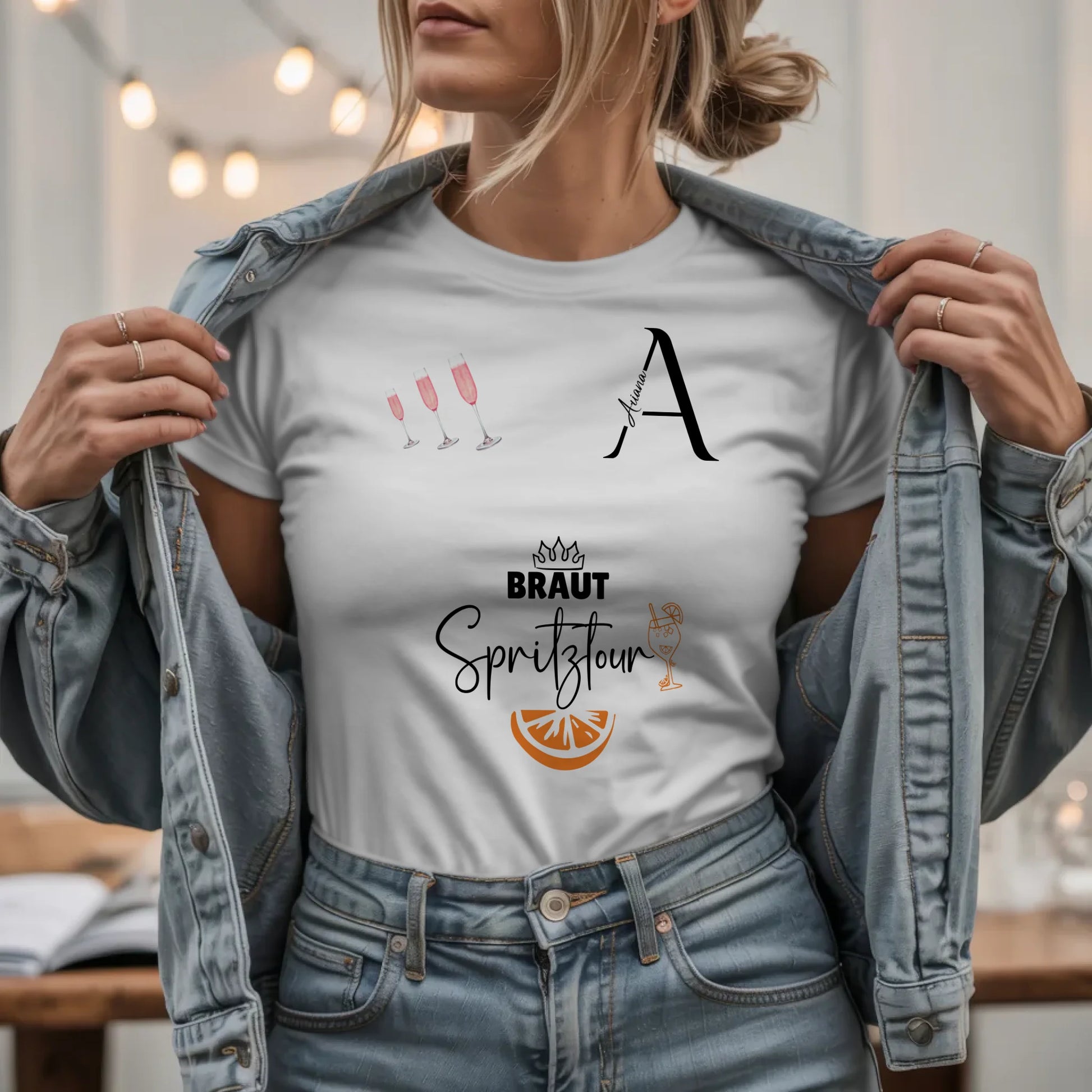 W.03.Damen-T-Shirt-Mockup-Basic HELL mit Jeansjacke