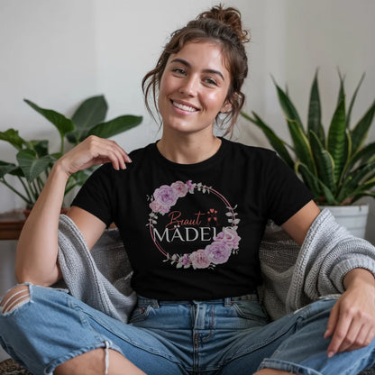 B.03.Damen-T-Shirt-Mockup-Basic-Wohnzimmer-Wolljacke---1