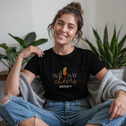 B.03.Damen-T-Shirt-Mockup-Basic-Wohnzimmer-Wolljacke---1