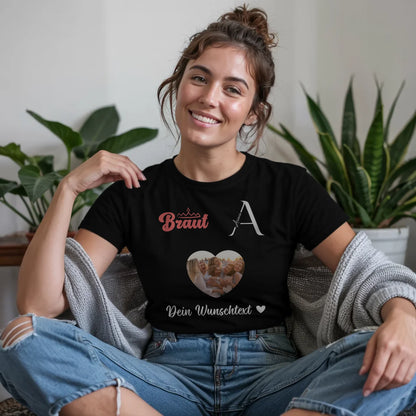 B.03.Damen-T-Shirt-Mockup-Basic-Wohnzimmer-Wolljacke---1