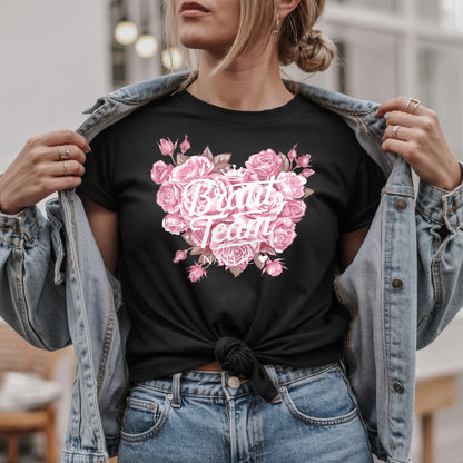 B.02.Damen-T-Shirt-Mockup-Basic-Jeansjacke---2