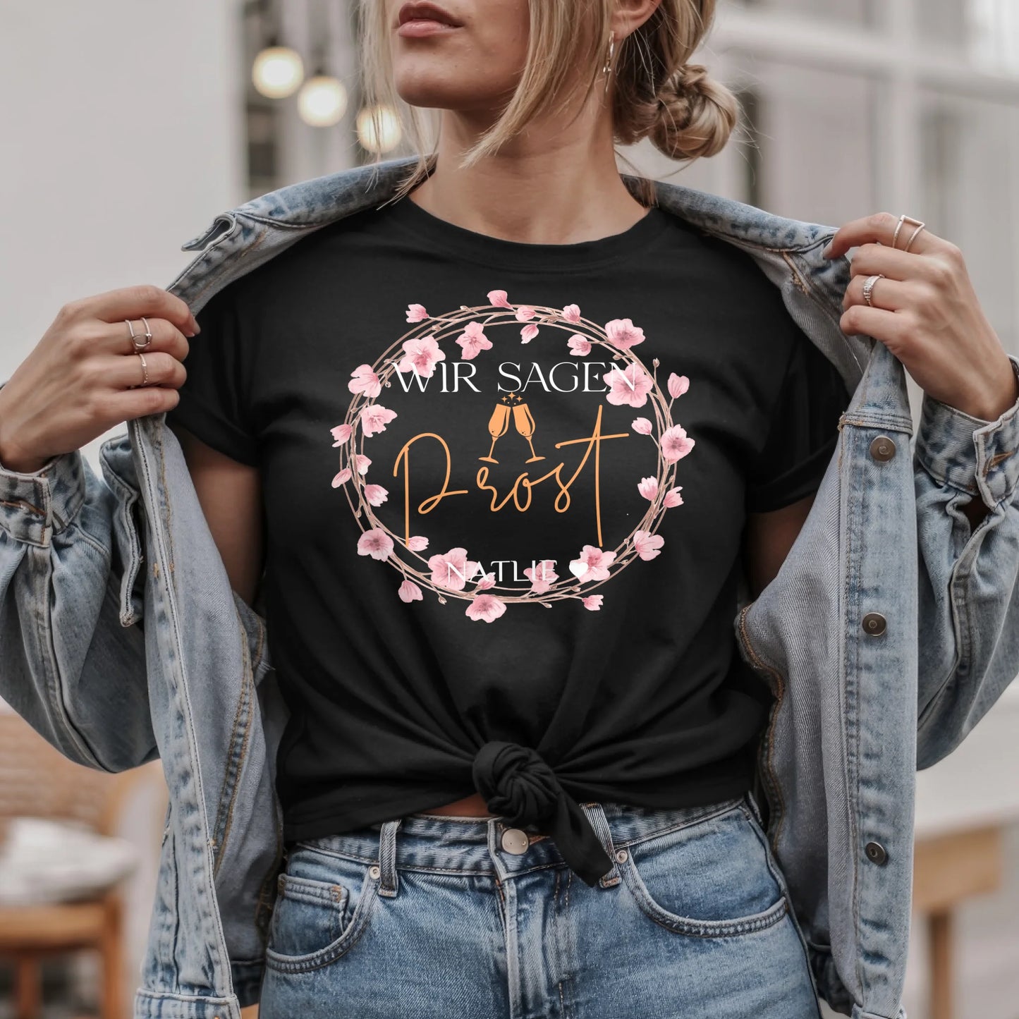 B.02.Damen-T-Shirt-Mockup-Basic-Jeansjacke---2