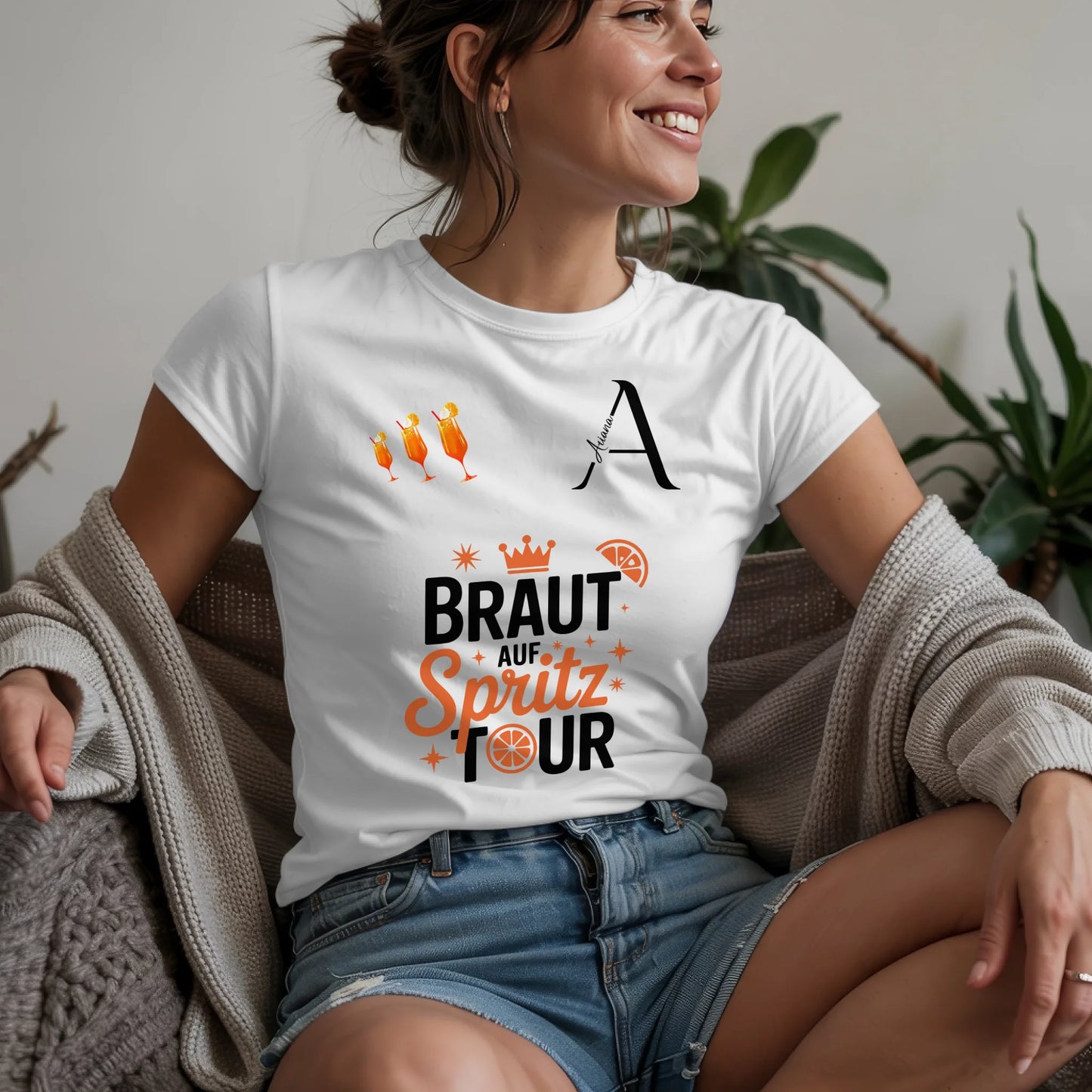 W.02.Damen-T-Shirt-Mockup-Basic-Wohnzimmer-Wolljacke---2