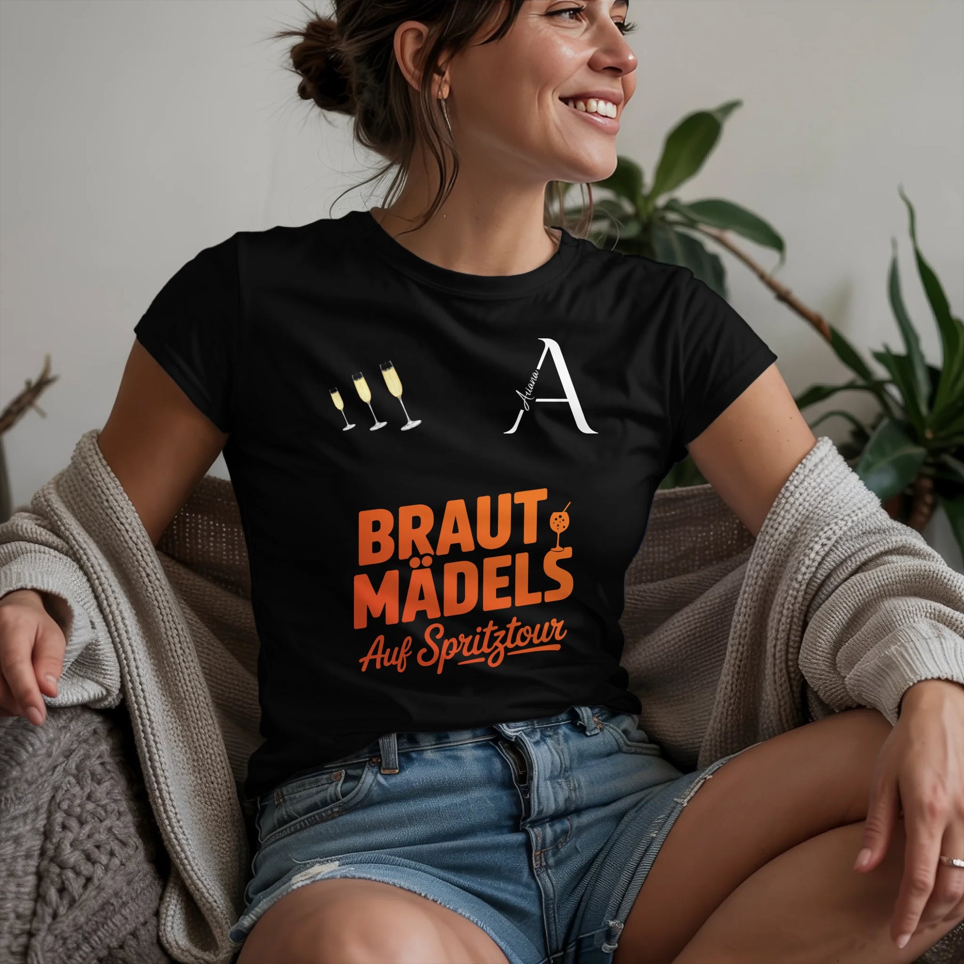 W.02.Damen-T-Shirt-Mockup-Basic-Wohnzimmer-Wolljacke---2