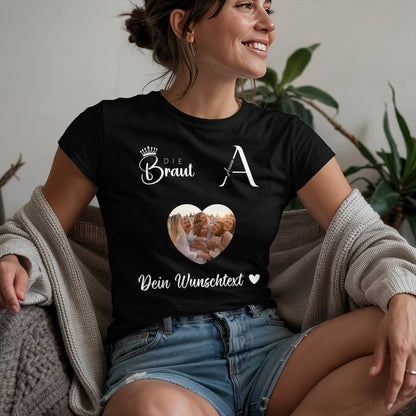 W.02.Damen-T-Shirt-Mockup-Basic-Wohnzimmer-Wolljacke---2