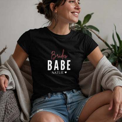 W.02.Damen-T-Shirt-Mockup-Basic-Wohnzimmer-Wolljacke---2