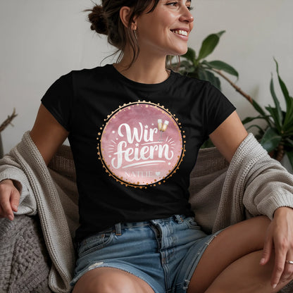 W.02.Damen-T-Shirt-Mockup-Basic-Wohnzimmer-Wolljacke---2