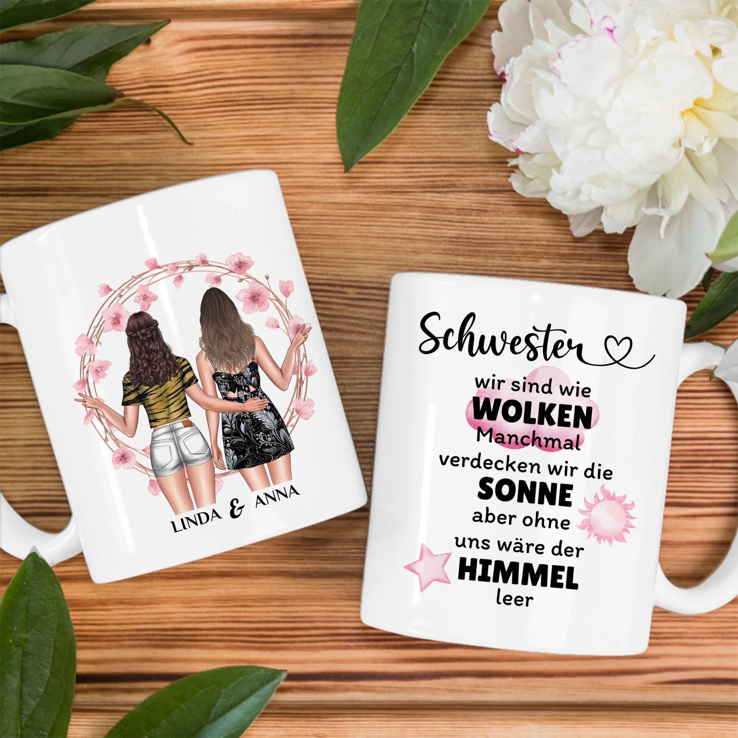 Personalisierte Tasse Schwestern sind wie Wolken mit Figuren