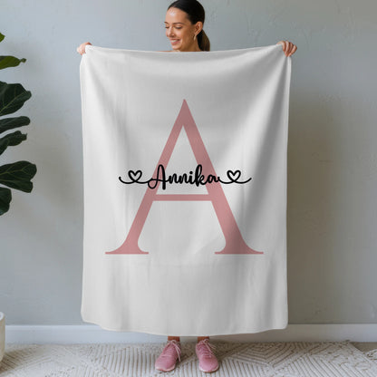 Personalisierte Decke mit Buchstaben A für Mädchen als Geschenkidee