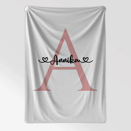 Personalisierte Decke mit Buchstaben A für Mädchen als Geschenkidee