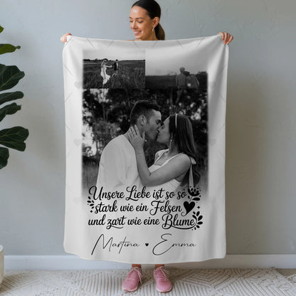 Personalisierte Kuscheldecke Mit Namen Und Motiv 3 Fotos Stark wie ein Felsen und zart wie eine Blume 1