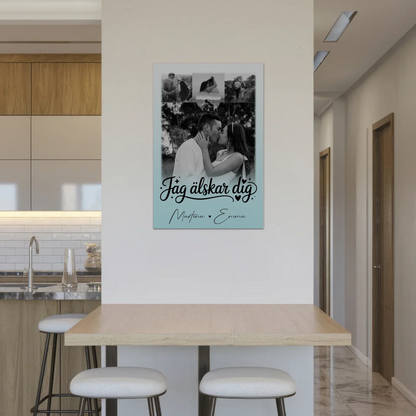 Magnetposter Fotoboard mit 4 Fotos und kleinem Herz – Jag als älskar dig Liebe auf Schwedisch