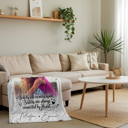 Personalisierte Decke Schwester mit 4 Fotos und kleinem Herz Side by Side 4