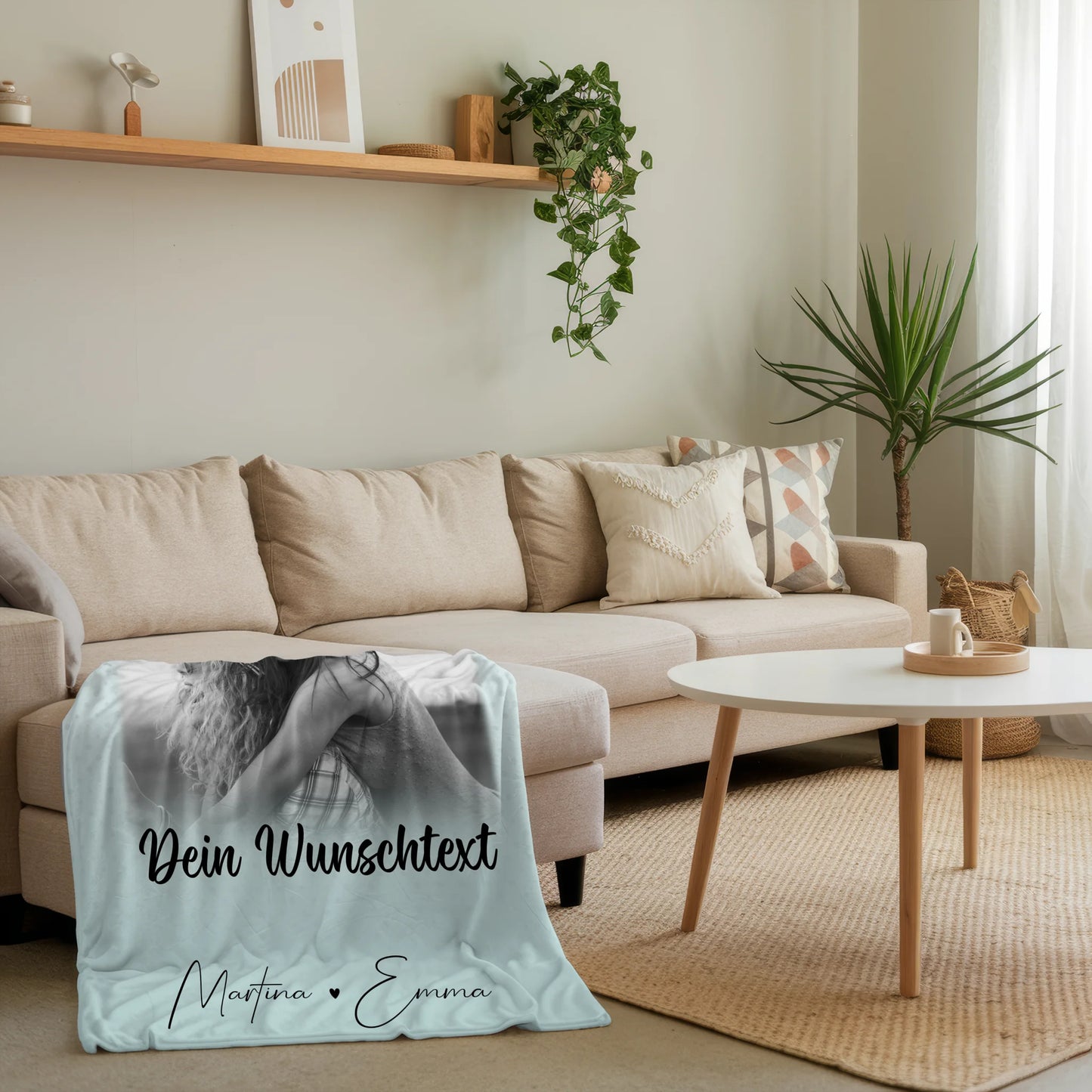 Personalisierte Namensdecke mit 4 Fotos 1 Herz Wunschtext wie Daumen und Zeigefinger 4