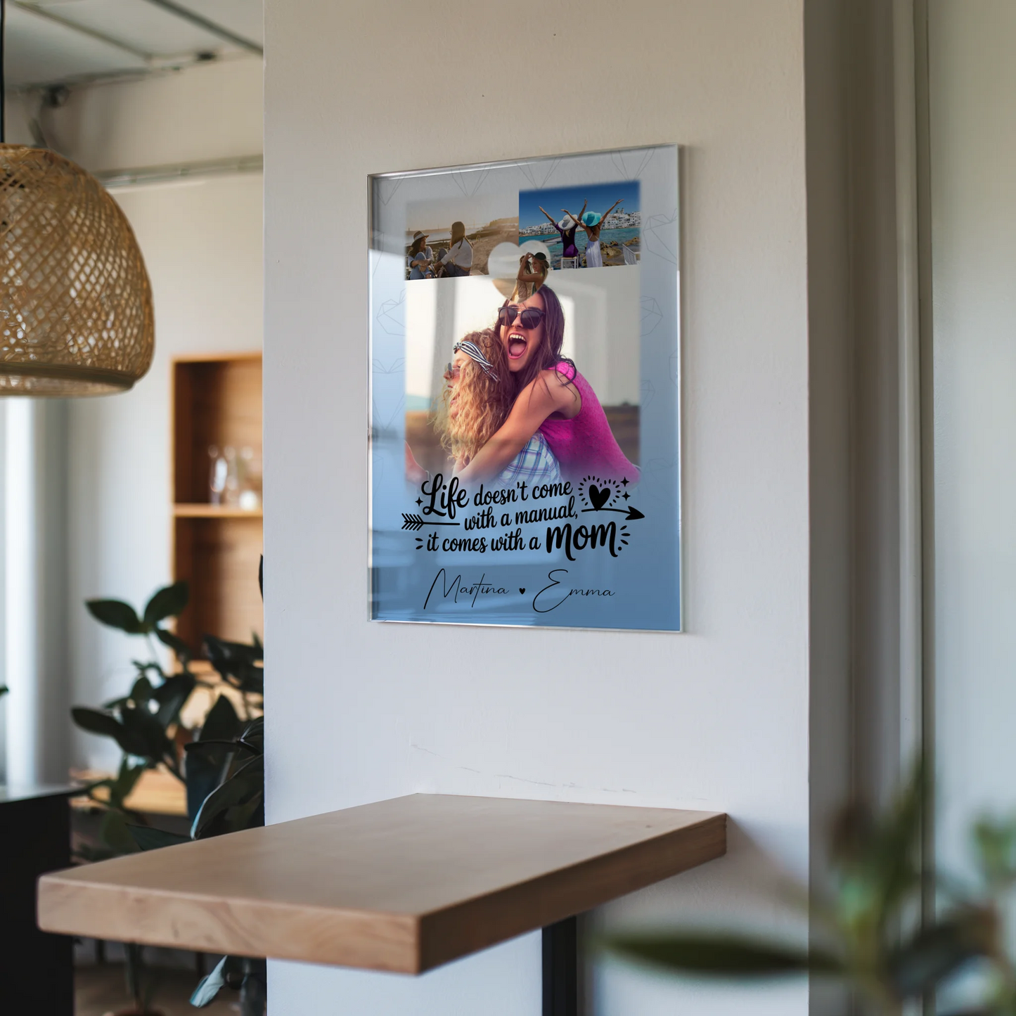 Personalisierte Mama Plakat Acrylglas Bild mit 3 Fotos und Herz Foto Life is better with you in it