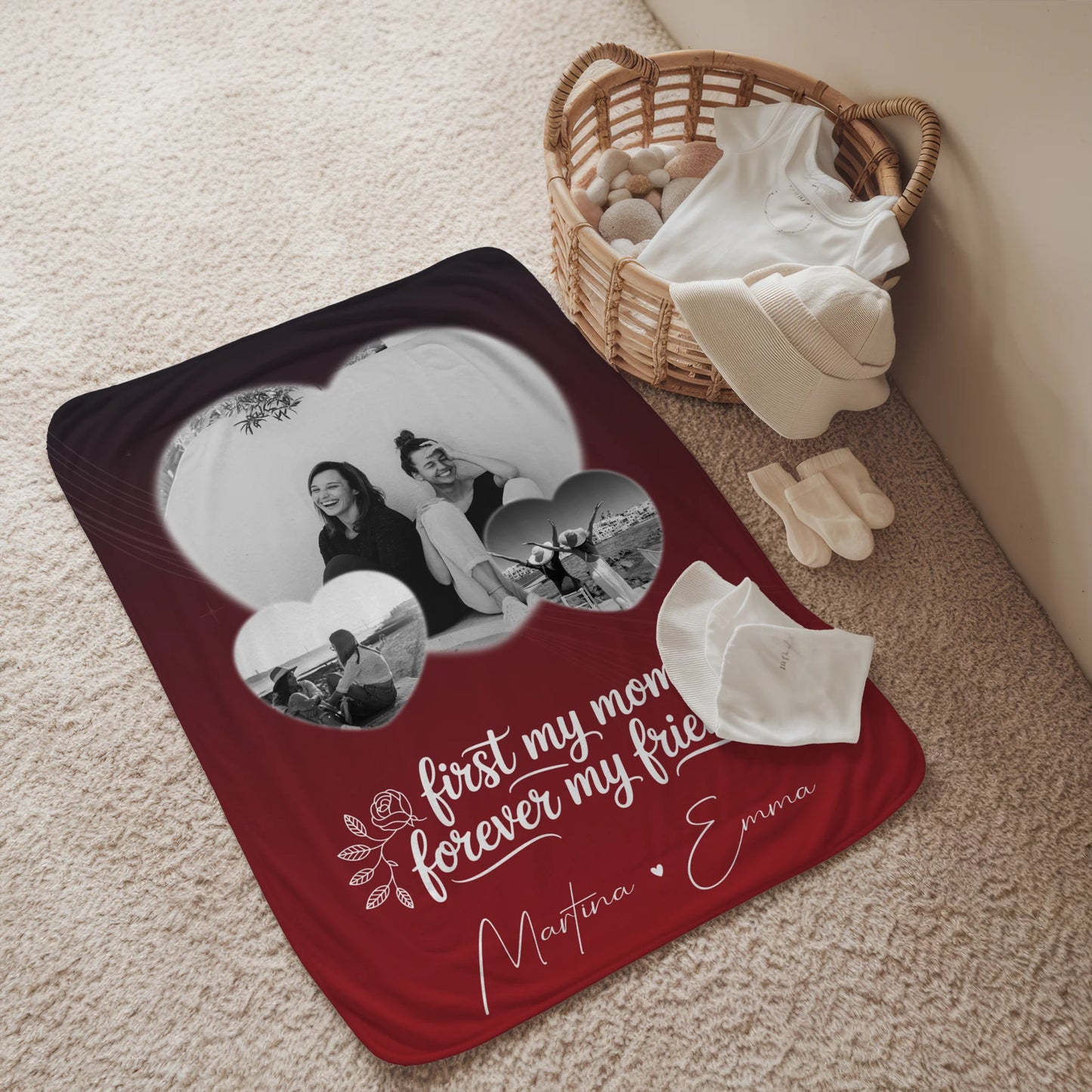 Personalisierte Kuscheldecke Mama mit 3 Herz Fotos und You are my sunshine on a cloudy day 2