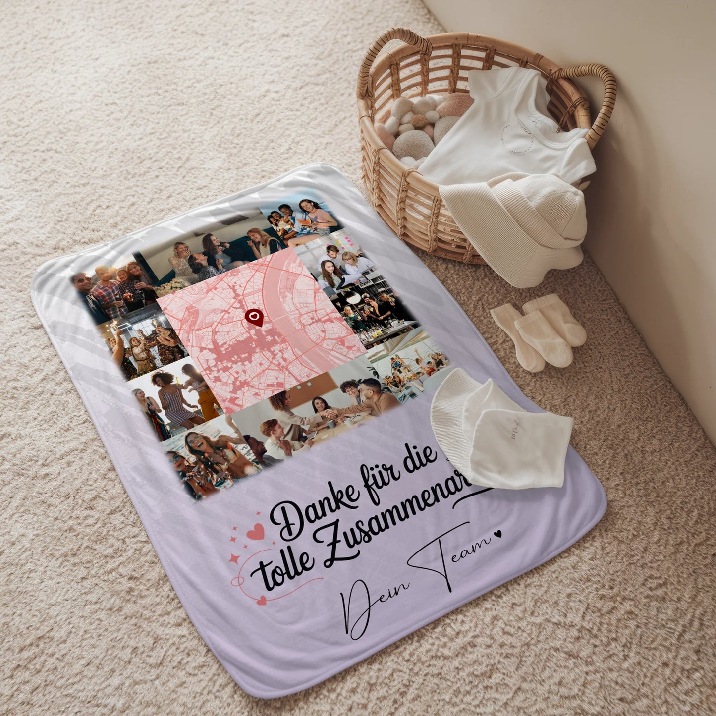 Personalisierte Namensdecke mit 10 Fotos und Karte in der Mitte Ein Leben lang an deiner Seite 2