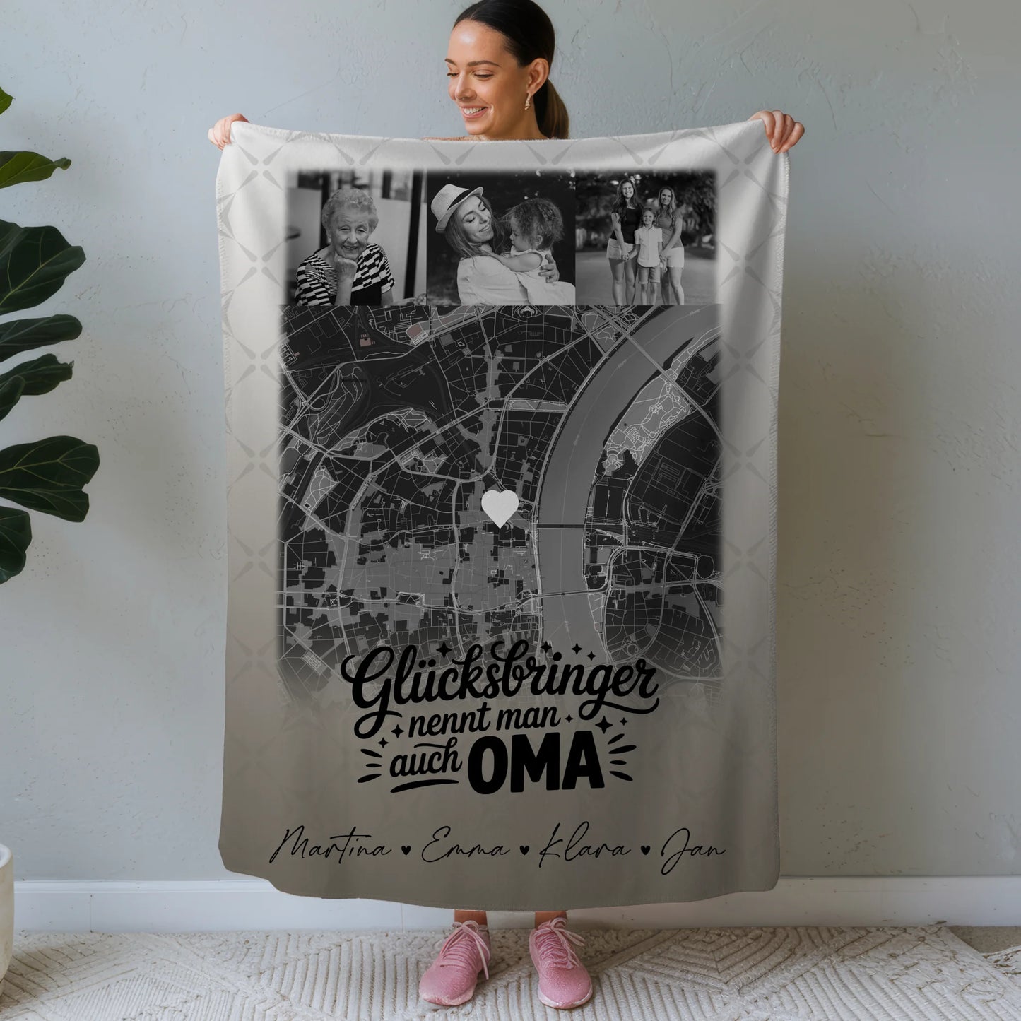 Personalisierte Kuscheldecke Mit Namen 4 Fotos Karte Schwarz-Weiß Glücksbringer Bruder 1