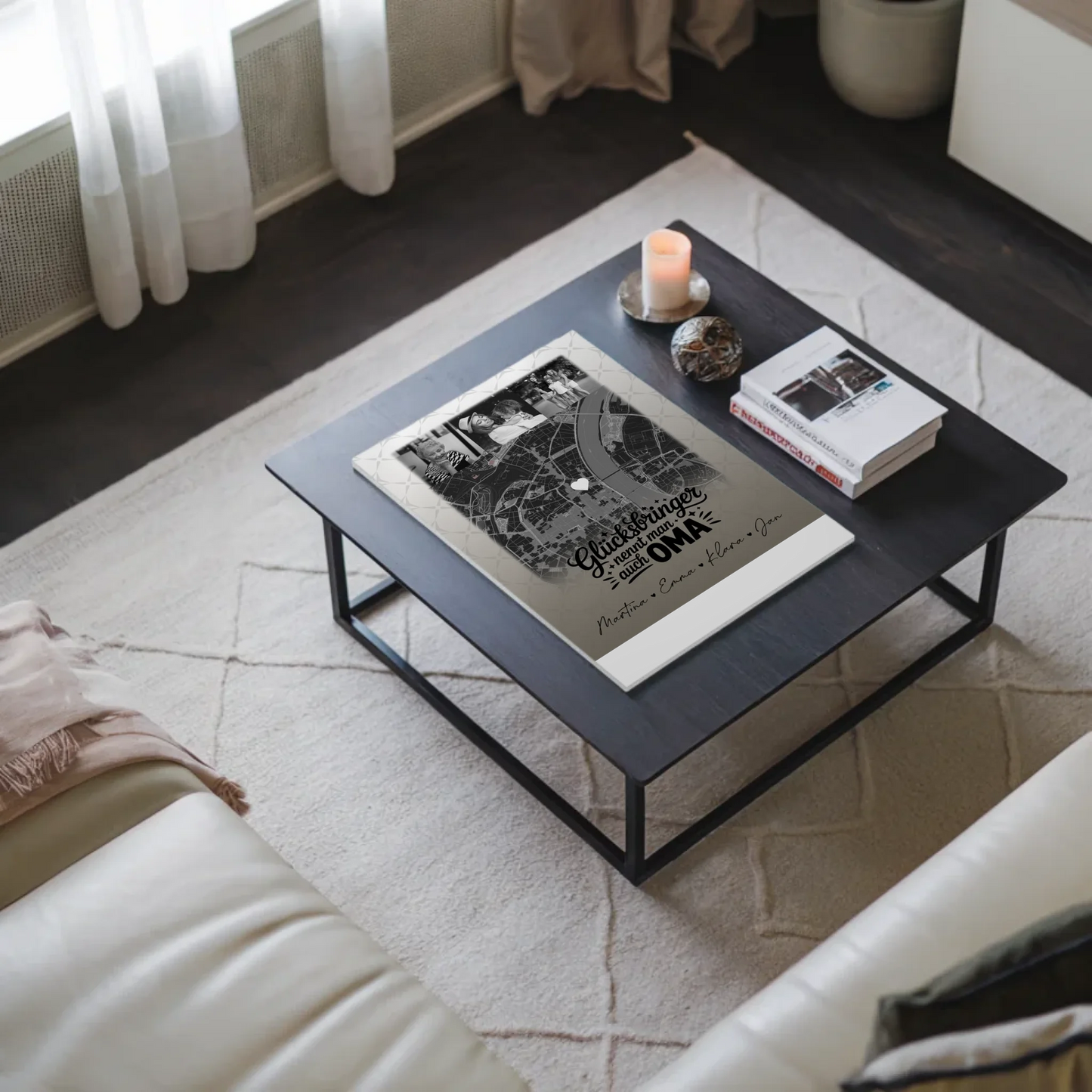 Personalisierte Wandbilder Oma mit 4 Fotos und Karte Schwarz-Weiß Glücksbringer nennt man auch Bruder