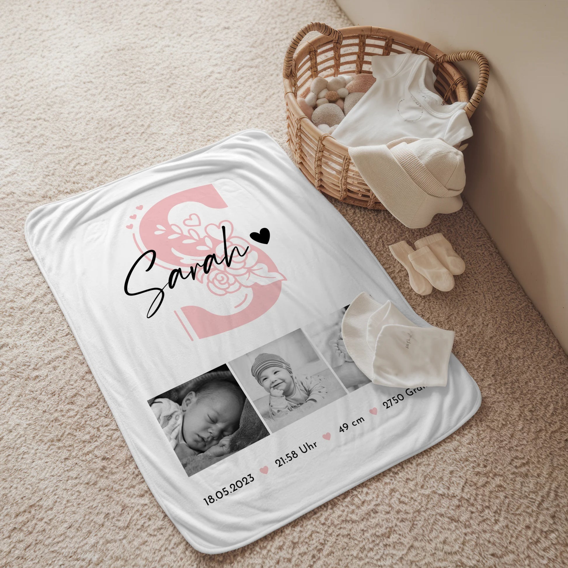 Babydecke zur Geburt mit Namen - Fotocollage, Geburtsdaten & Initiale (Black & White) 2