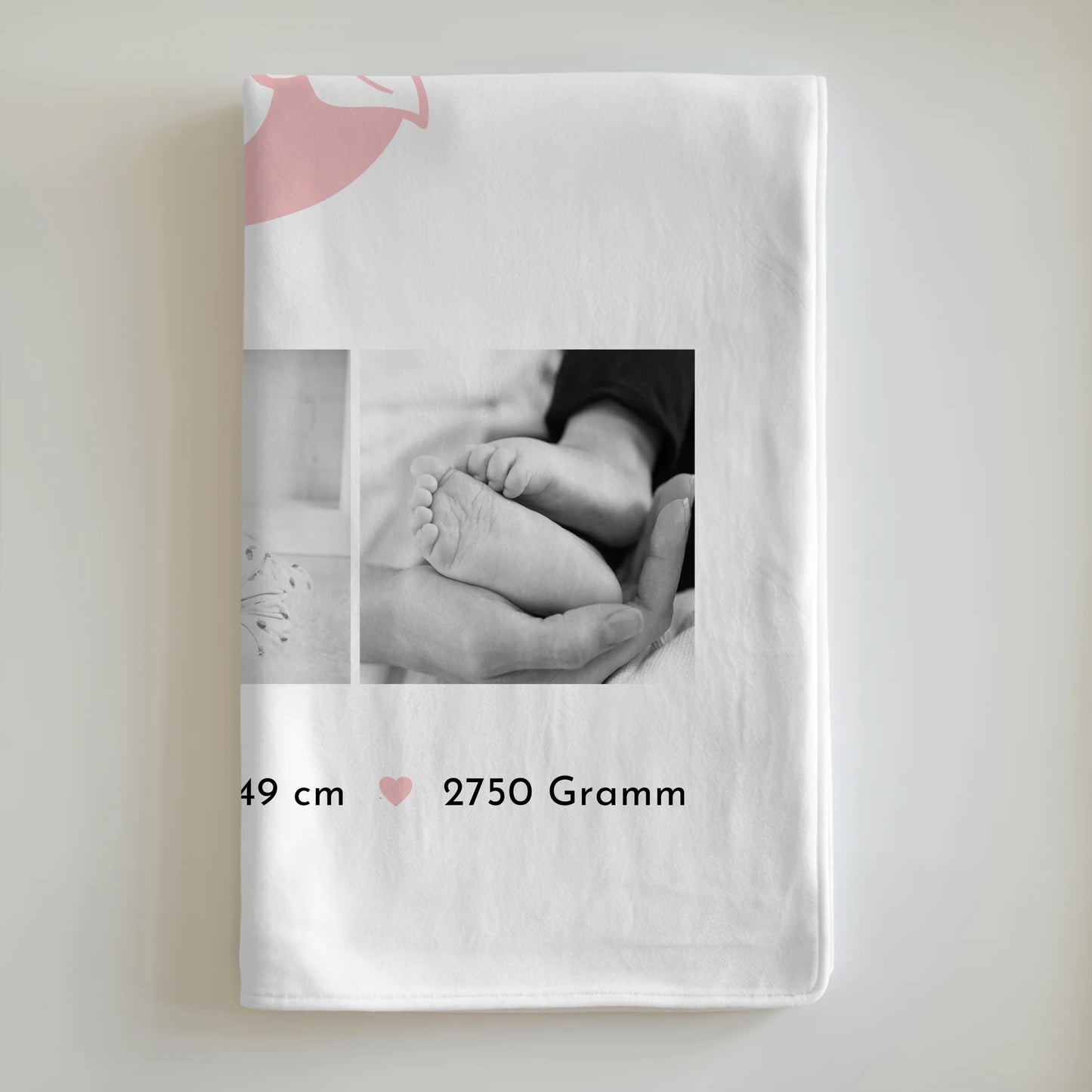 Babydecke zur Geburt mit Namen - Fotocollage, Geburtsdaten & Initiale (Black & White) 6