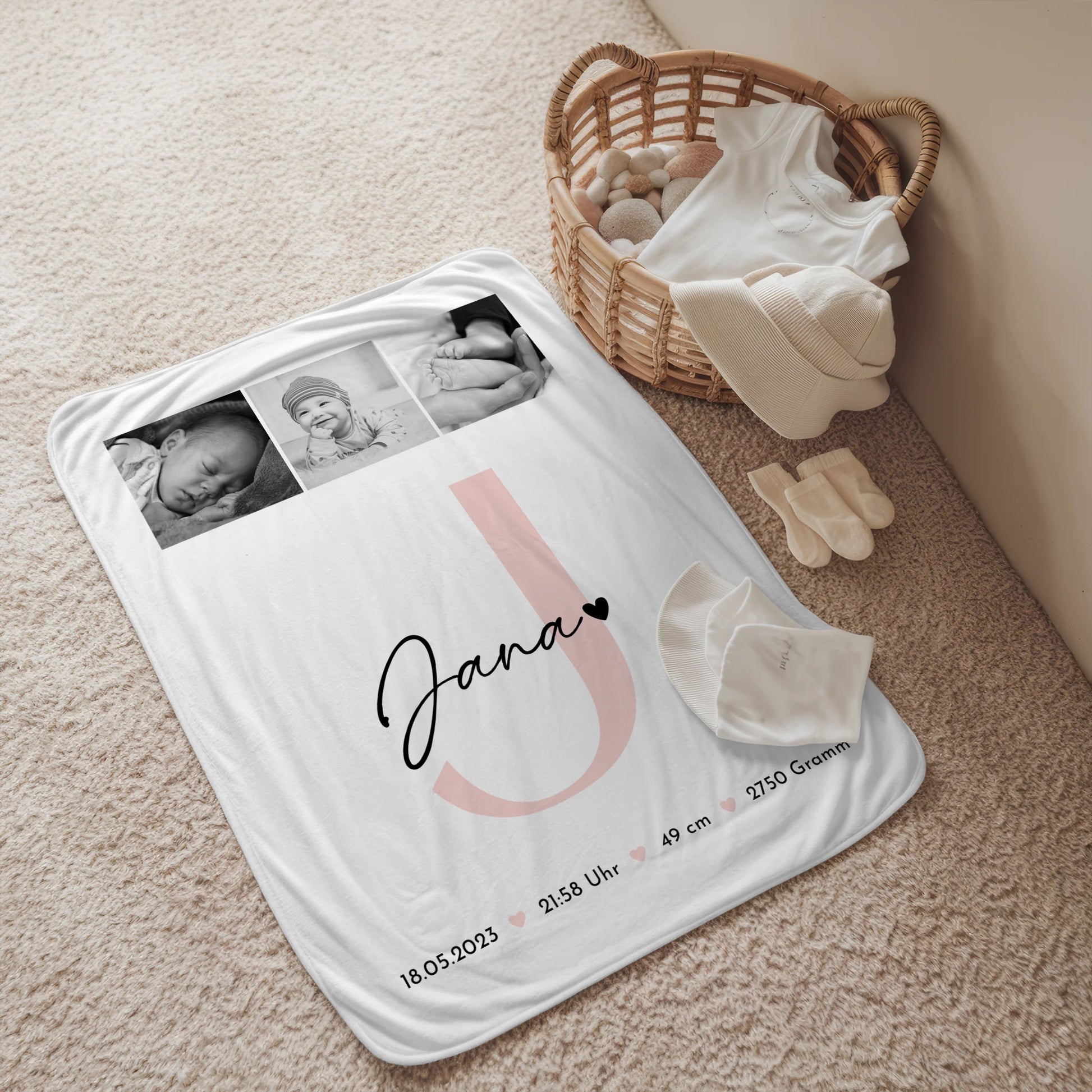 Krabbeldecke Mit Namen zur Geburt Baby mit Geburtsdaten und Fotos Black and White Design 2
