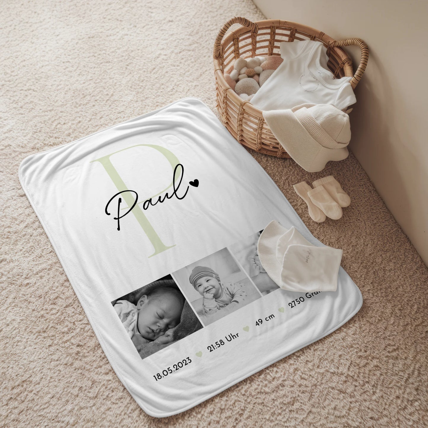 Babydecke zur Geburt mit Namen, Baby-Fotocollage und Geburtsdaten - Schwarz-Weiß-Design 2