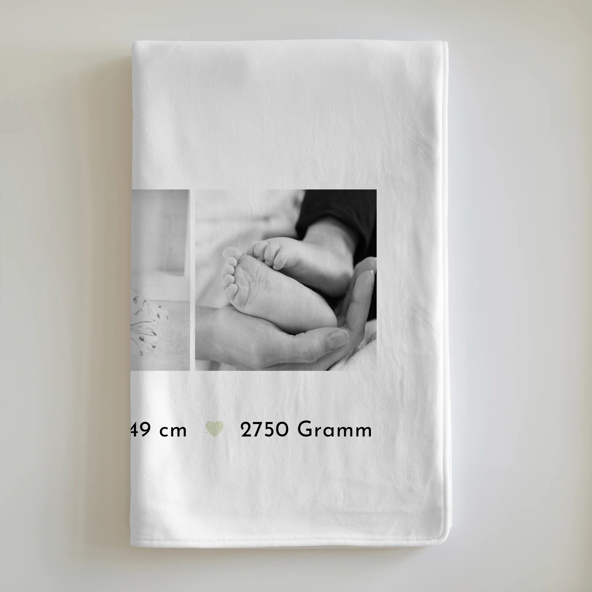 Babydecke zur Geburt mit Namen, Baby-Fotocollage und Geburtsdaten - Schwarz-Weiß-Design 6