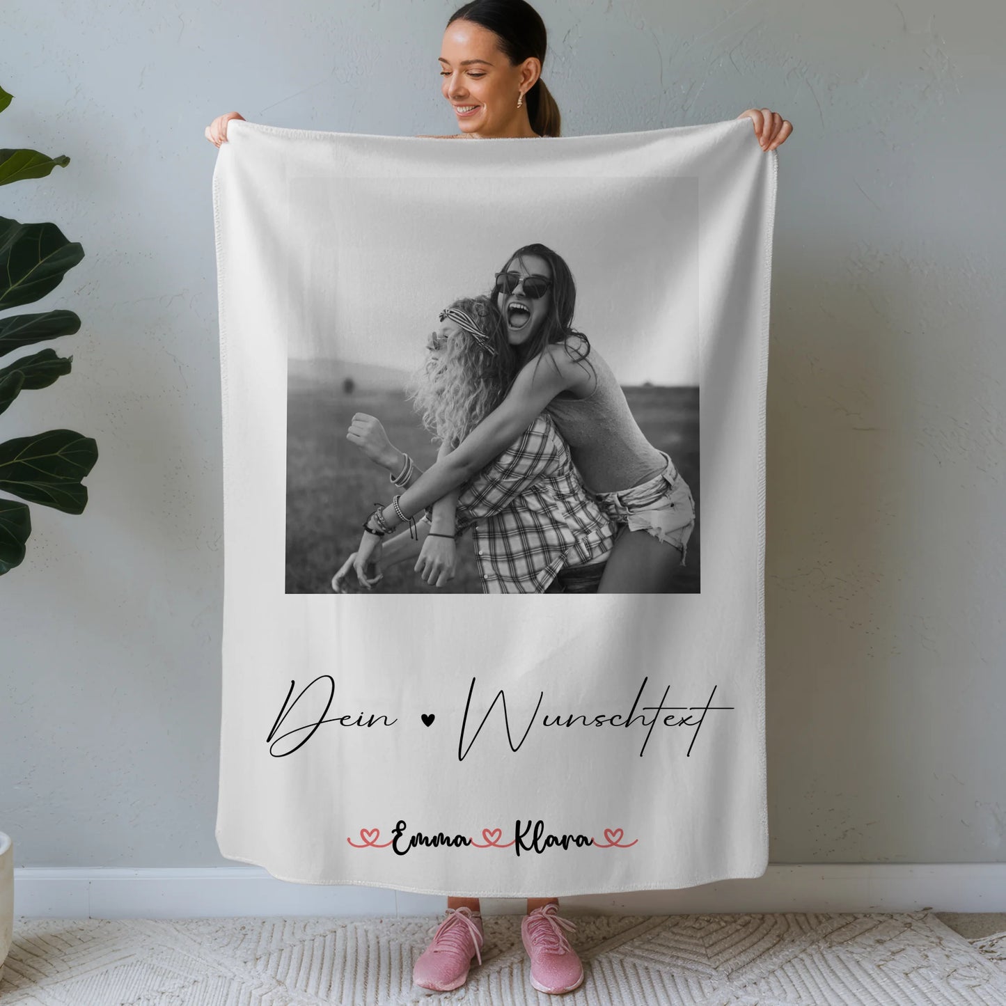 Personalisierte Decke Schwester mit 1 Foto & Namen, Black & White Design und Wunschtext