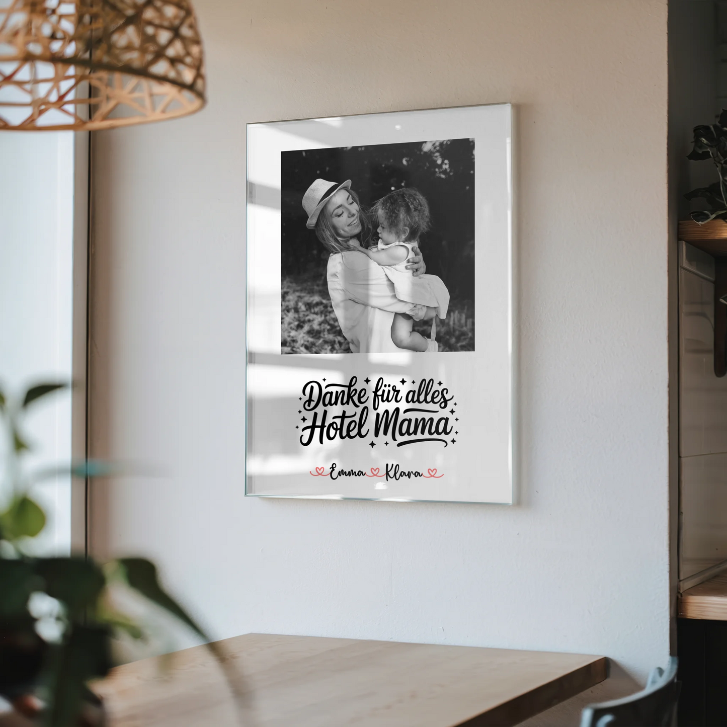 Mama Plakat Acrylglas Bild Personalisierbar 4 Foto & Namen Black White Hotel Mama