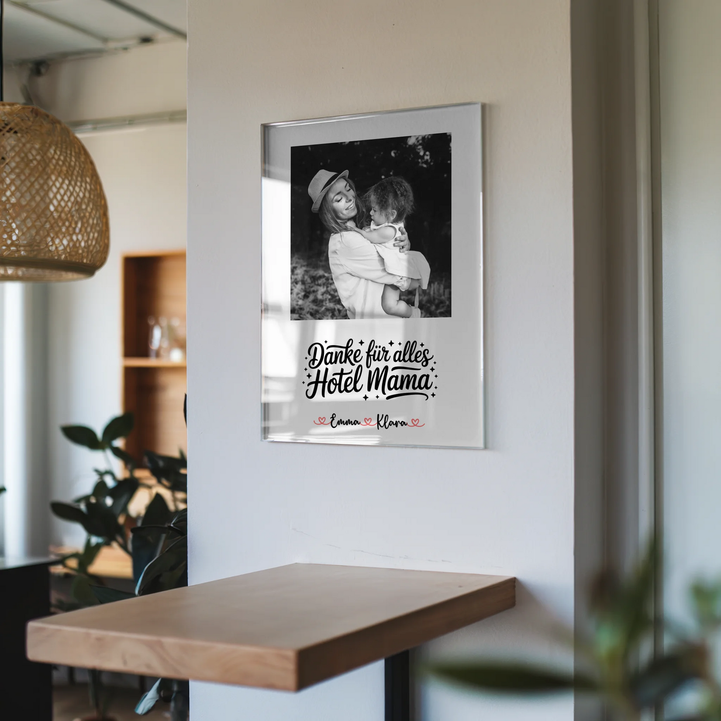 Mama Plakat Acrylglas Bild Personalisierbar 4 Foto & Namen Black White Hotel Mama