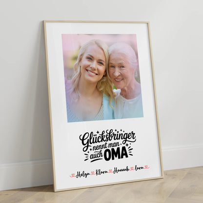 Oma Poster personalisiert mit Foto & Namen Hintergrundbild und eigenem Spruch