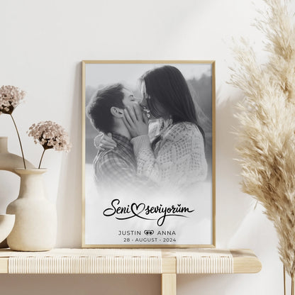 Personalisiertes Paar Poster mit Namen Seni Seviyorum Schwarz Weiß