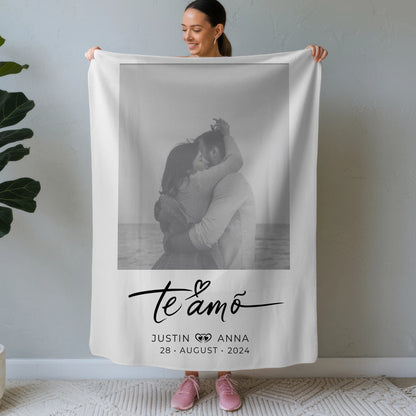 Personalisierte Foto Decke für Paare mit Namen Te Amo Black & White