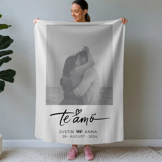 Personalisierte Foto Decke für Paare mit Namen Te Amo Black & White